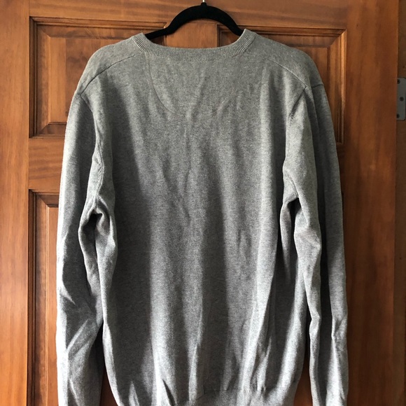 NEW Cambridge Dry Goods Men’s V-Neck Grey Sweater - Picture 4 of 4